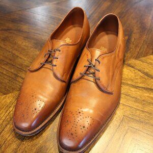 ALLEN EDMONDS Flatiron Derby Shoe Walnut Brown Leather Medallion Toe